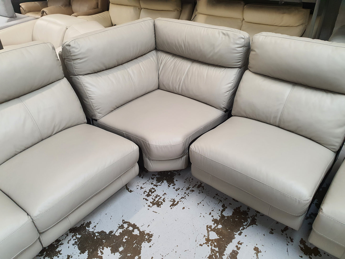 World of Leather Contempo corner sofa