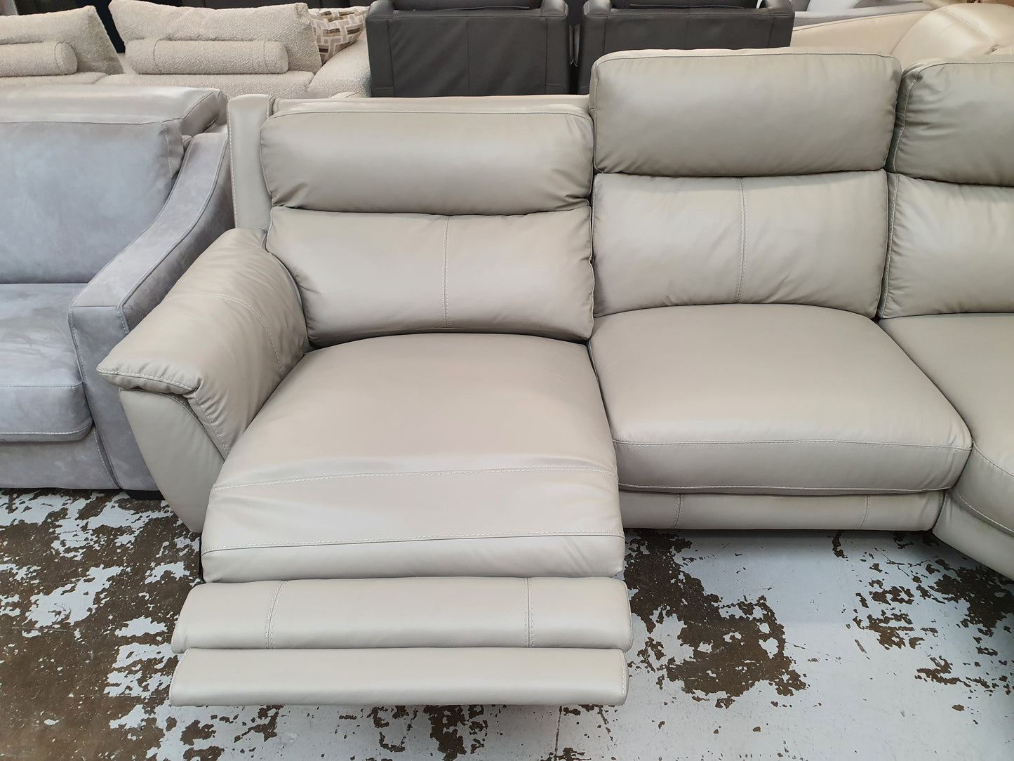 World of Leather Contempo corner sofa