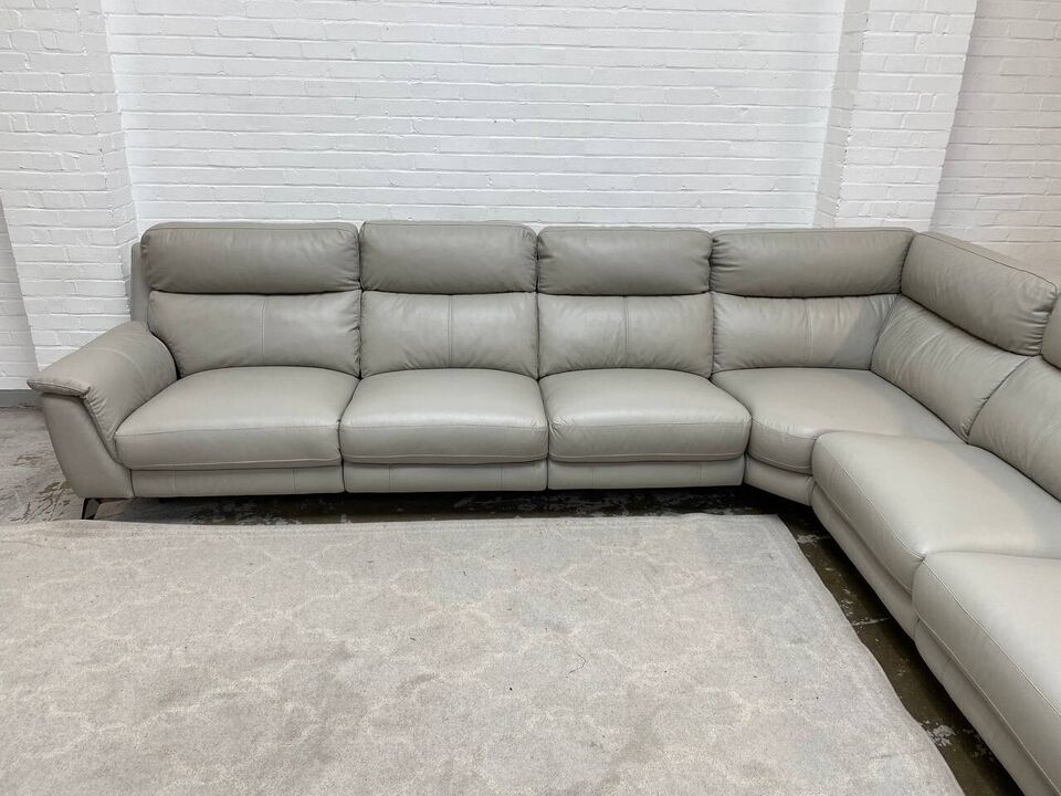 World of Leather Contempo corner sofa