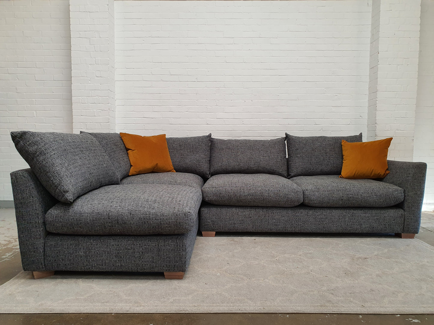 White Meadows Metro Corner Sofa