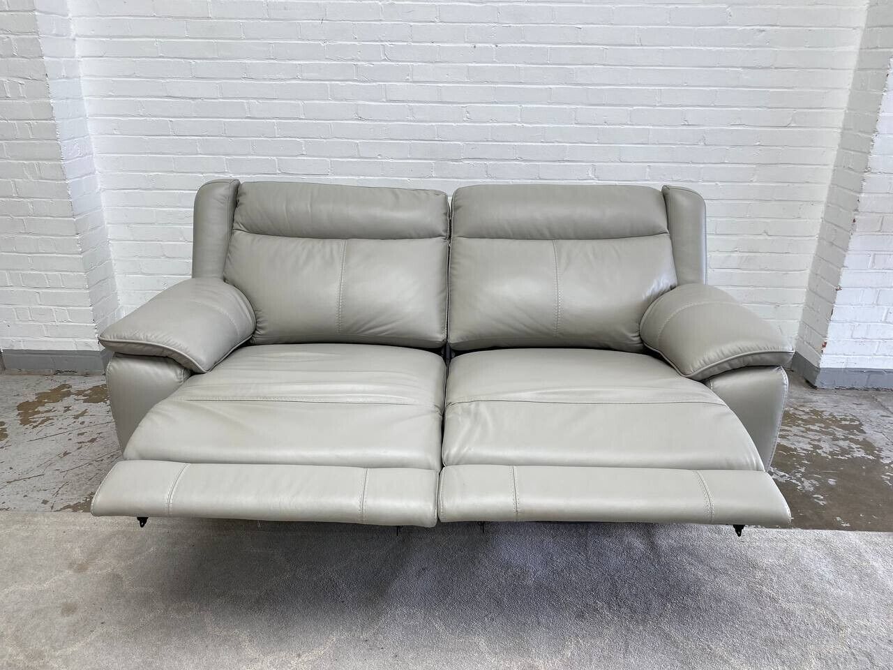 World of Leather Starlight Express 3 Seater