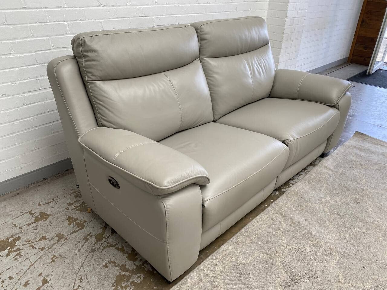 World of Leather Starlight Express 3 Seater